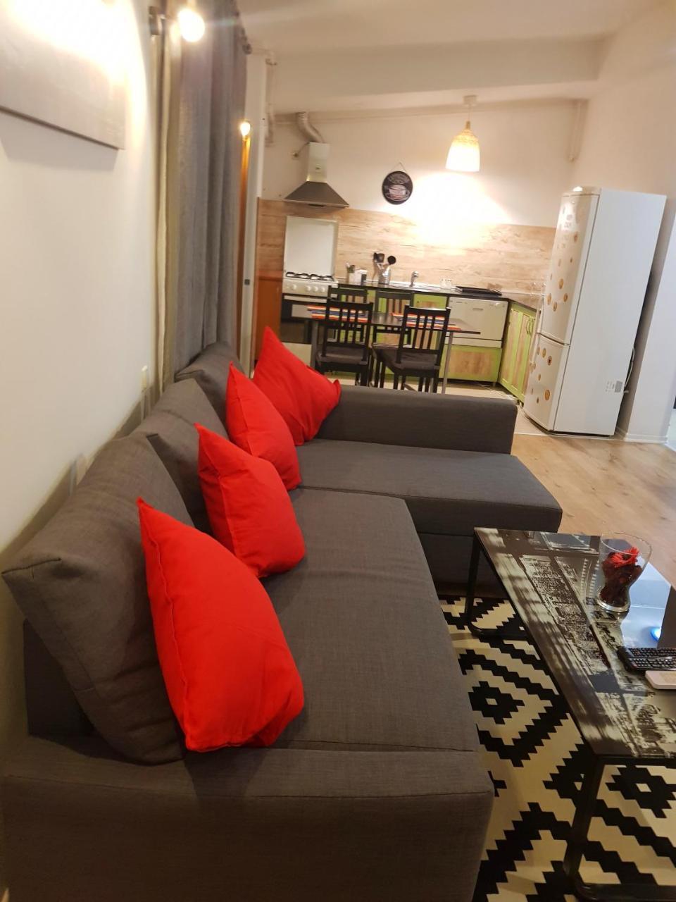 Modern Apartment With Pool In North Bucharest Cretuleasca Luaran gambar